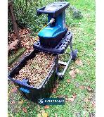Rozdrabniacz gałęzi Makita UD2500 2500W 67l max śr. cięcia 45mm 4